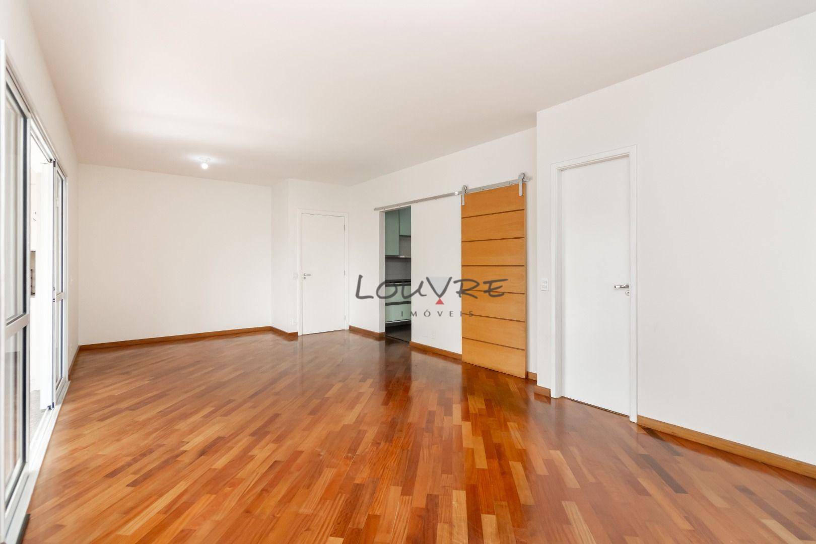 Apartamento à venda com 3 quartos, 125m² - Foto 2