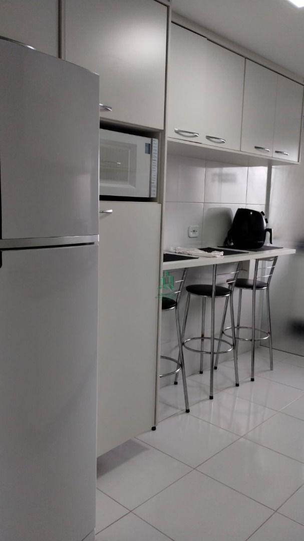 Apartamento à venda com 2 quartos, 63m² - Foto 4