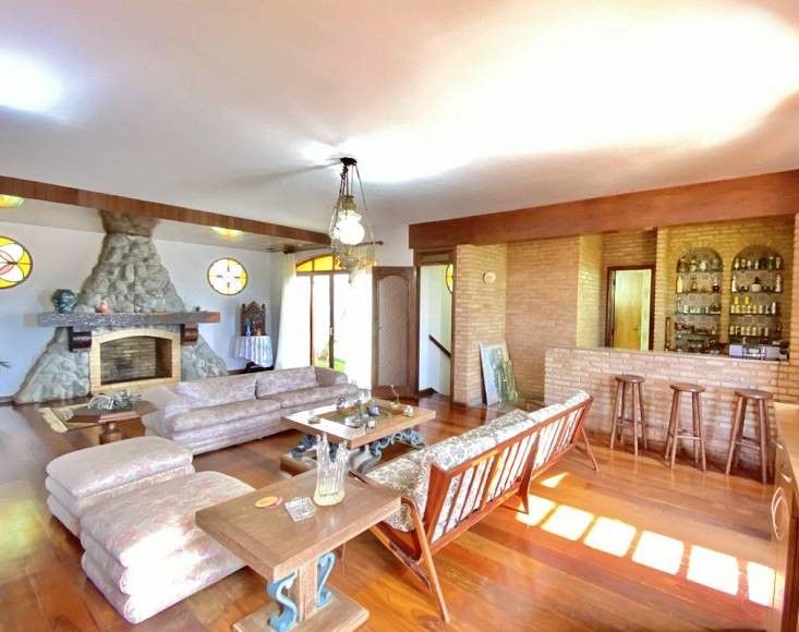 Casa à venda com 6 quartos, 450m² - Foto 2