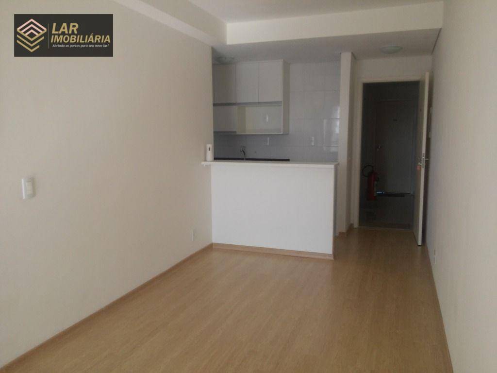 Apartamento para alugar com 2 quartos, 67m² - Foto 4