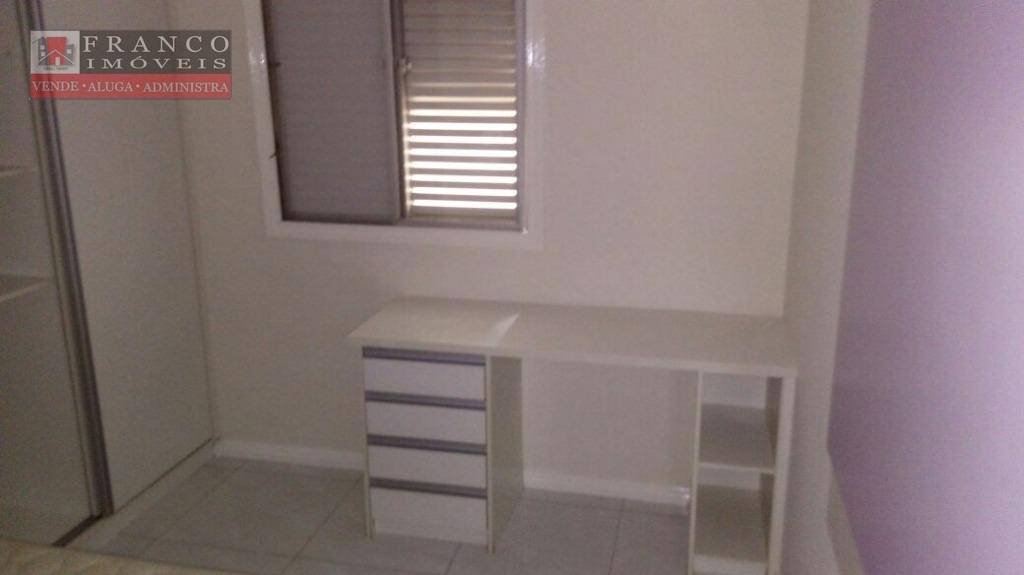 Apartamento à venda com 3 quartos, 60m² - Foto 15