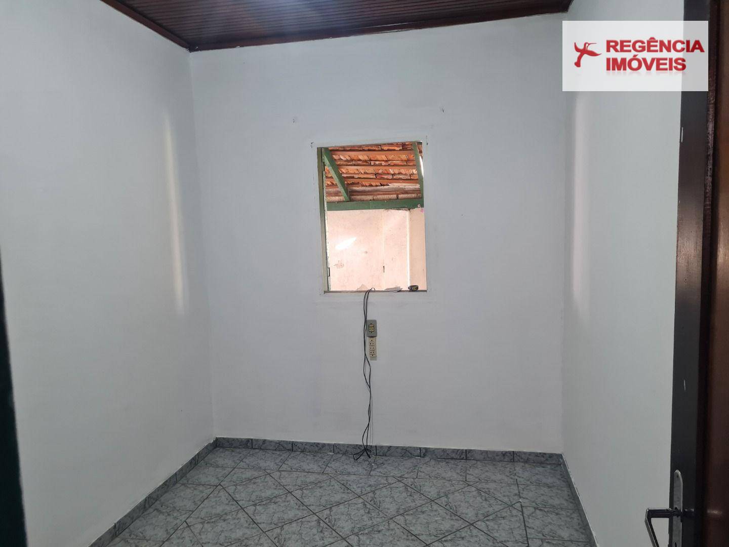 Casa à venda com 4 quartos, 150m² - Foto 5