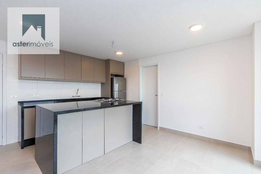 Apartamento para alugar com 2 quartos, 70m² - Foto 13