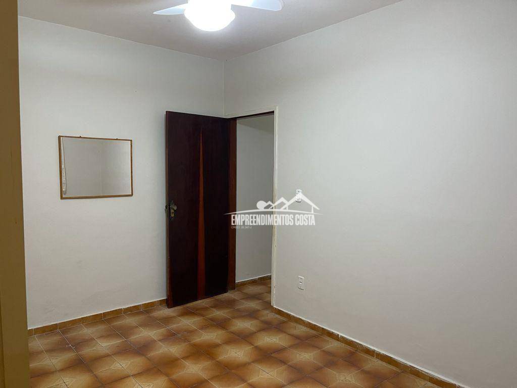 Casa à venda com 2 quartos, 166m² - Foto 12