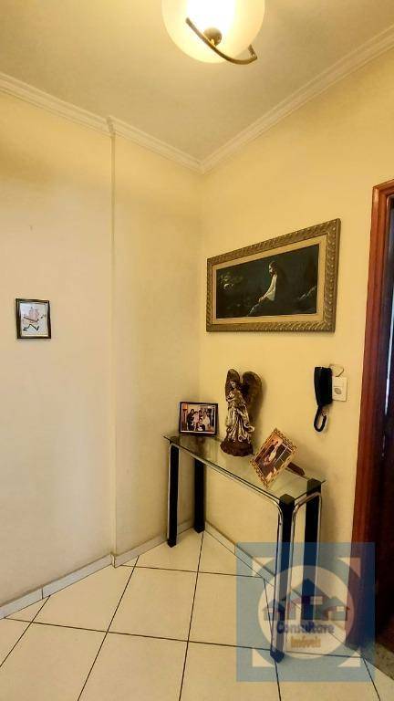 Apartamento à venda com 3 quartos, 161m² - Foto 8