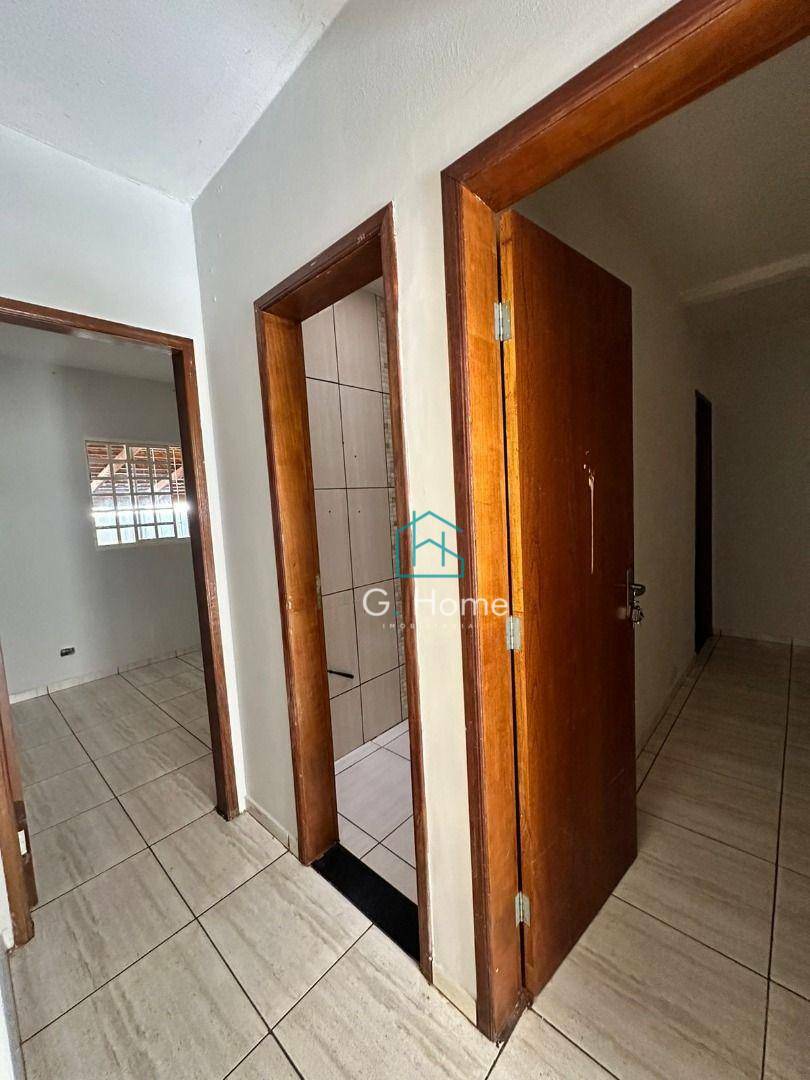 Casa à venda com 4 quartos, 100m² - Foto 4