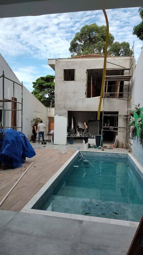 Sobrado à venda com 3 quartos, 250m² - Foto 2