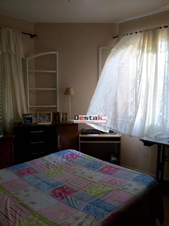 Apartamento à venda com 2 quartos, 70m² - Foto 7