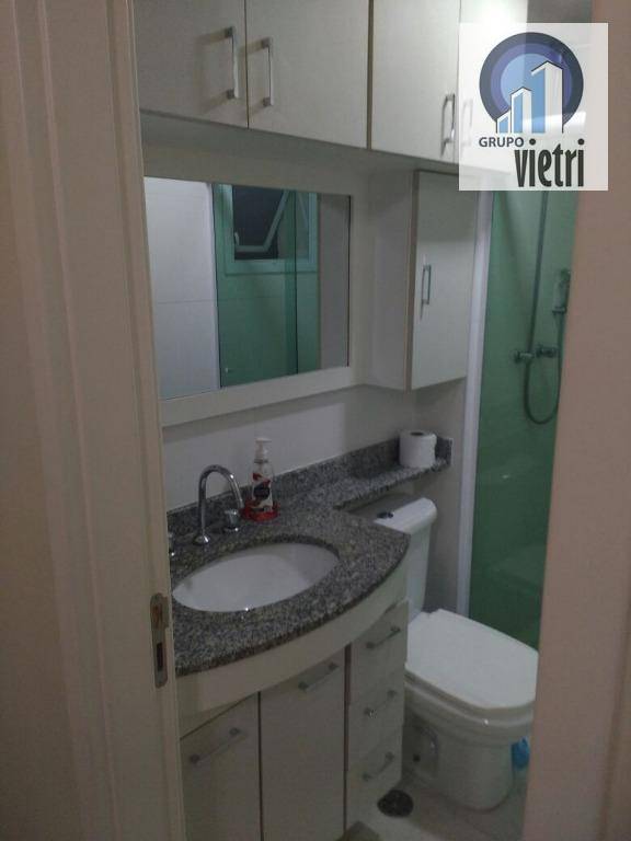 Apartamento à venda com 3 quartos, 70m² - Foto 13