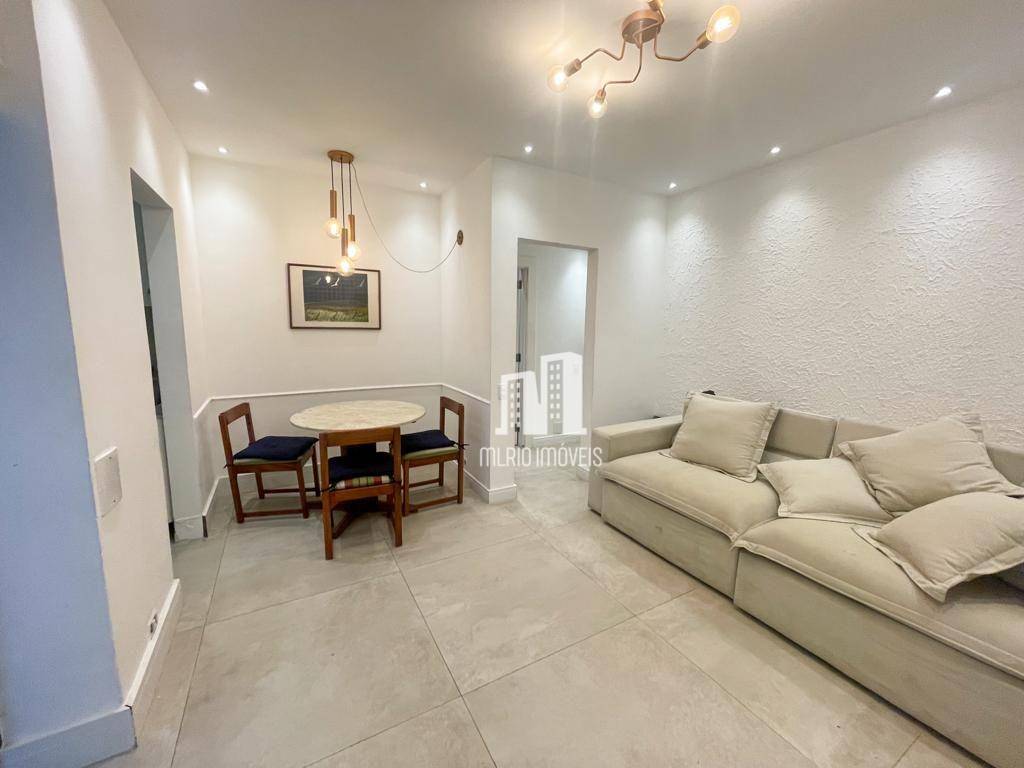 Apartamento à venda com 2 quartos, 70m² - Foto 4