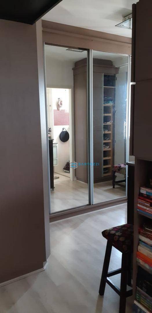 Apartamento à venda com 3 quartos, 128m² - Foto 7