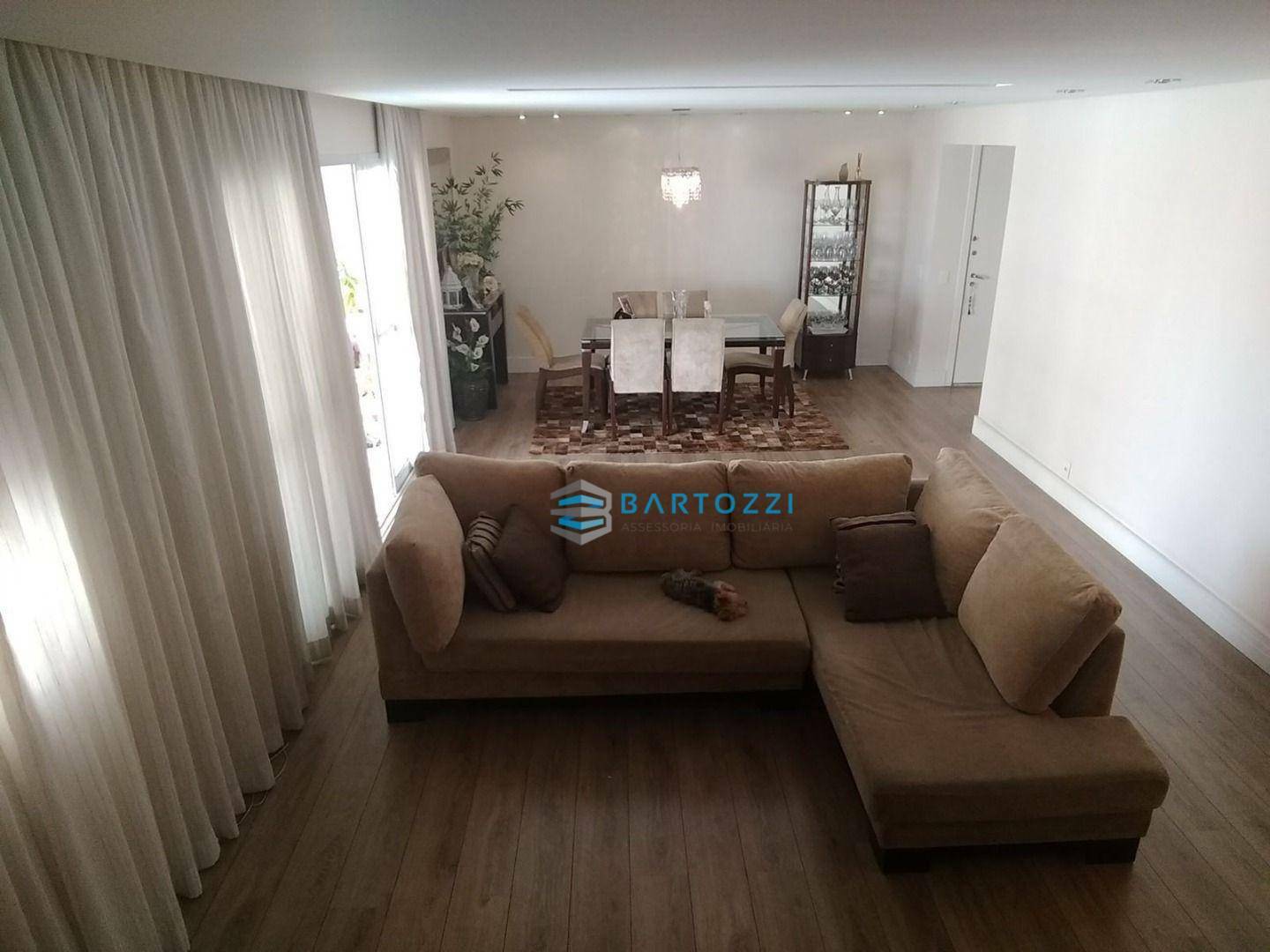 Apartamento à venda com 3 quartos, 165m² - Foto 1