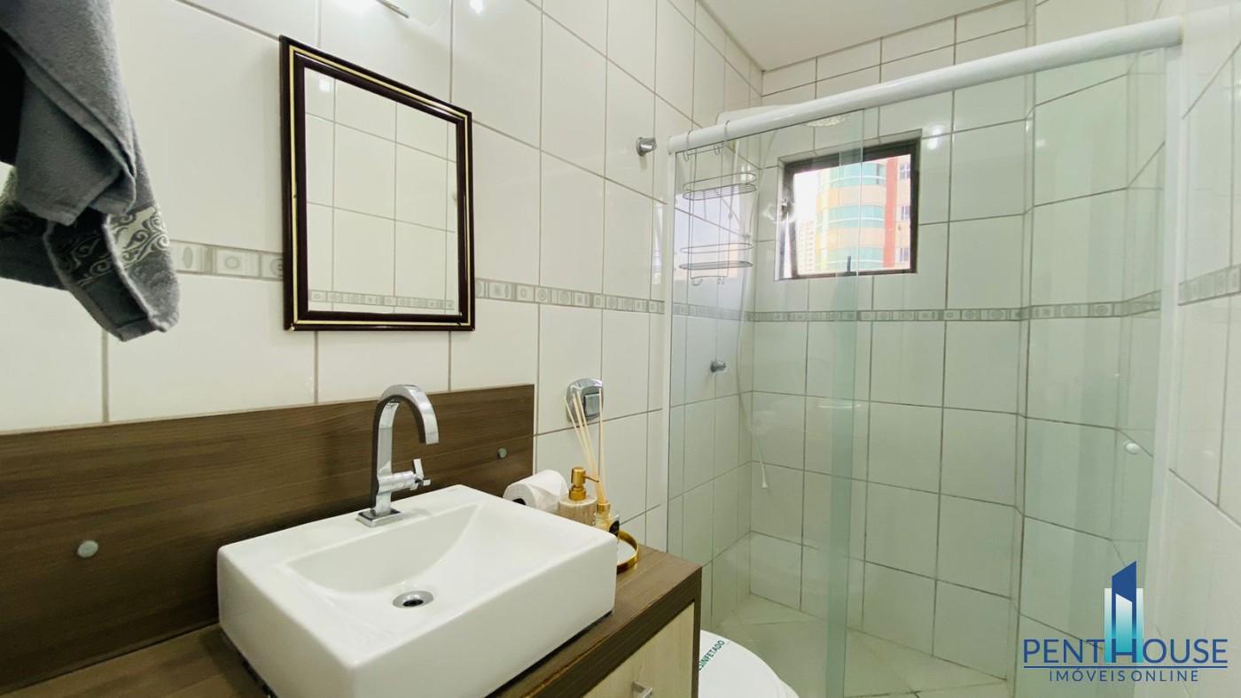 Apartamento para alugar com 2 quartos, 75m² - Foto 7