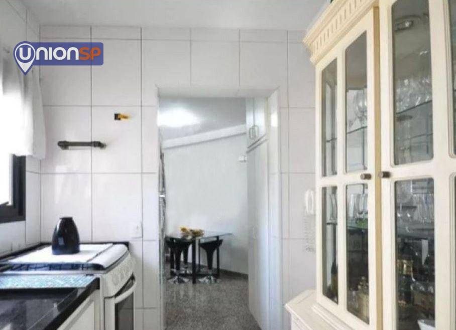 Apartamento à venda com 3 quartos, 117m² - Foto 10