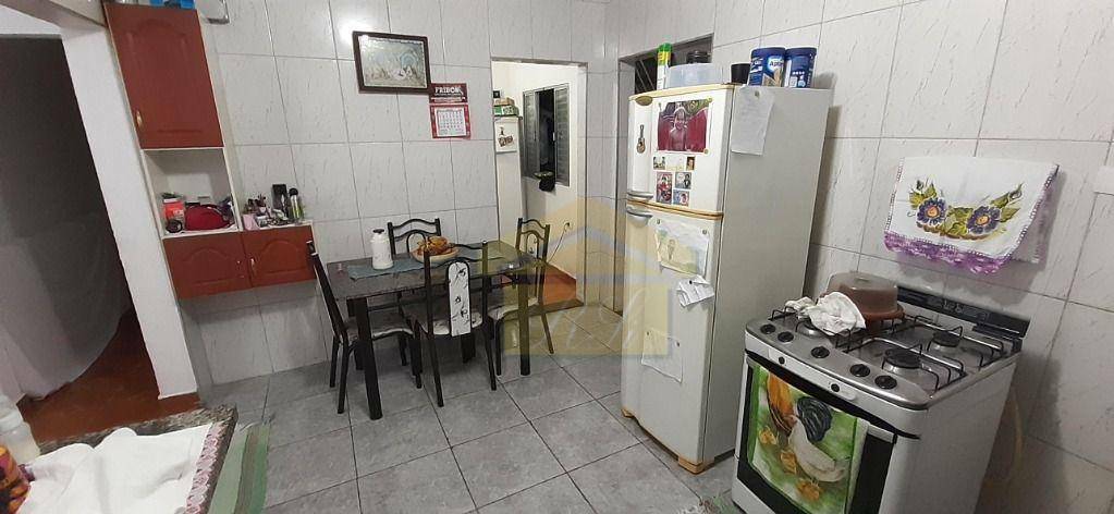 Sobrado à venda com 5 quartos, 210m² - Foto 7