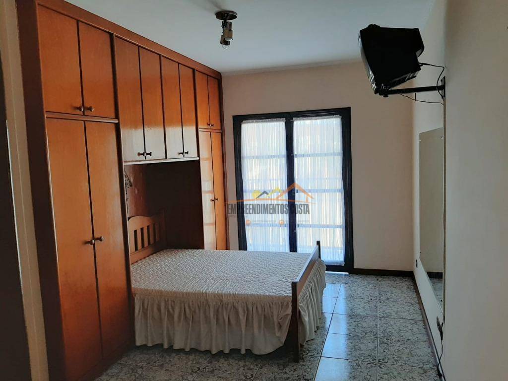 Casa à venda com 4 quartos, 286m² - Foto 28