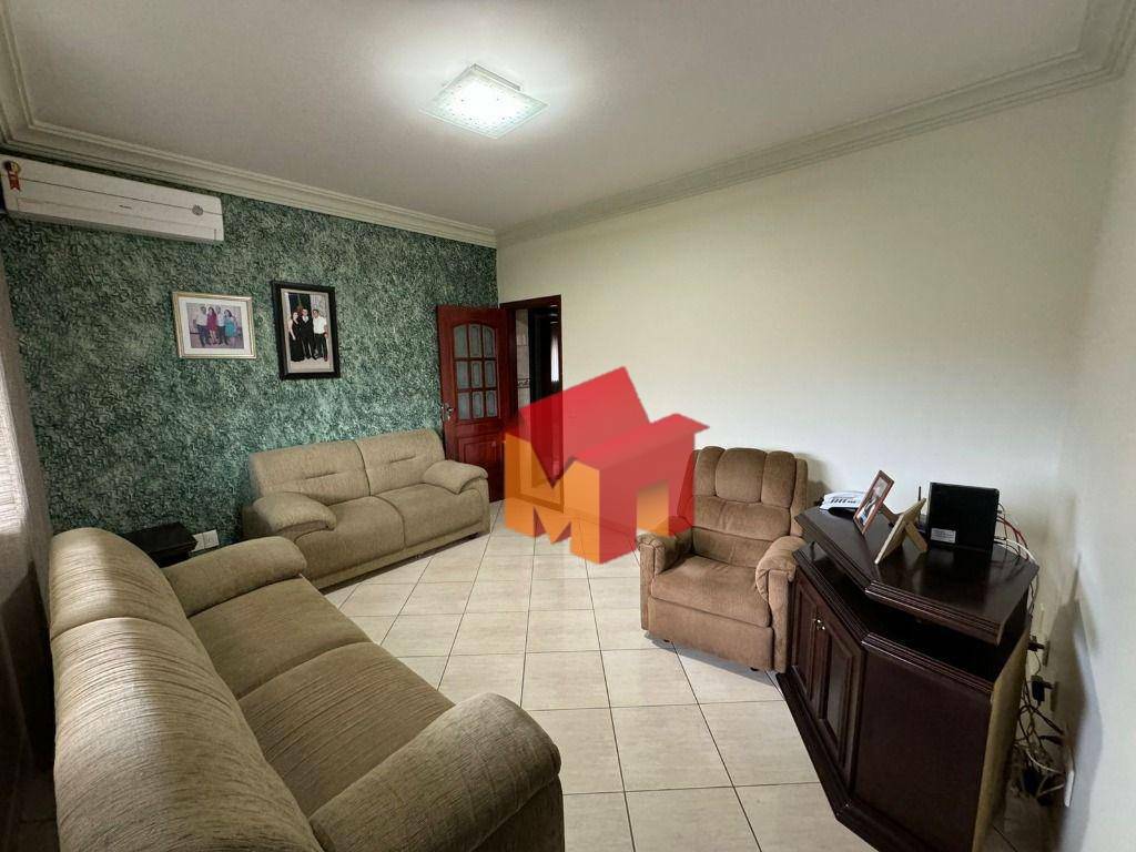 Casa à venda com 4 quartos, 400m² - Foto 5