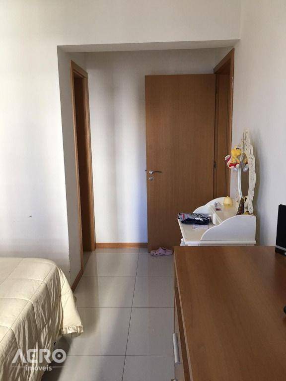 Apartamento à venda com 3 quartos, 112m² - Foto 7