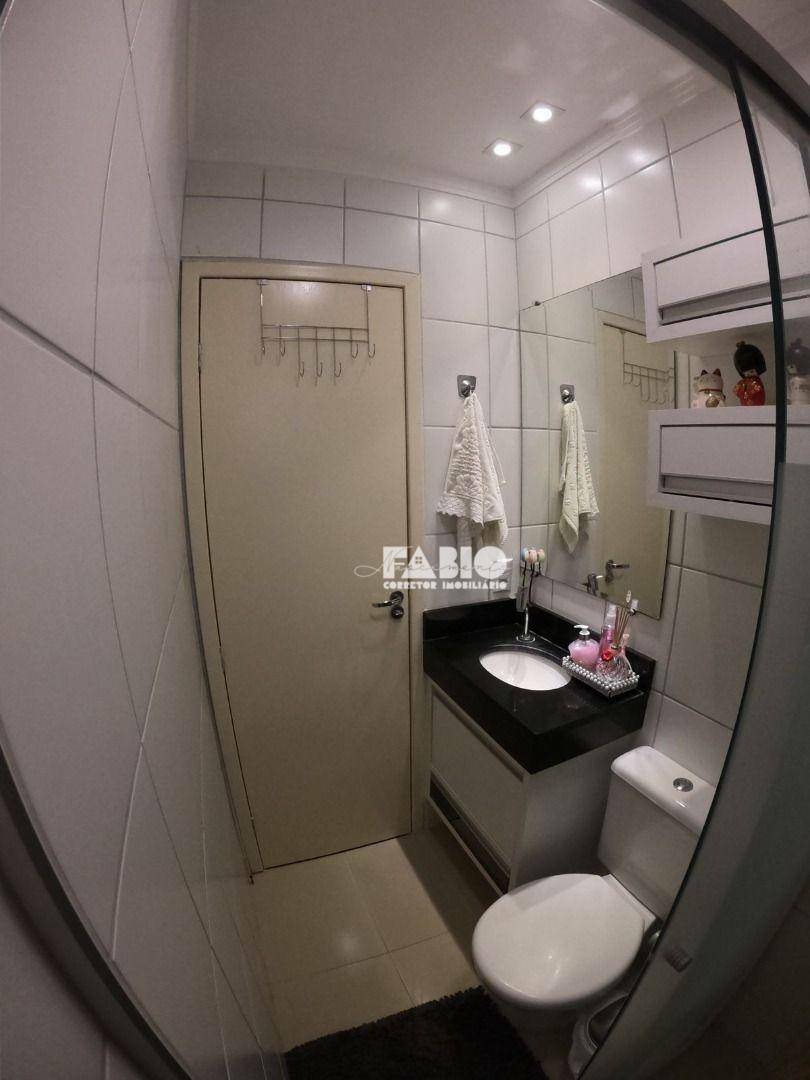 Apartamento à venda com 2 quartos, 44m² - Foto 13