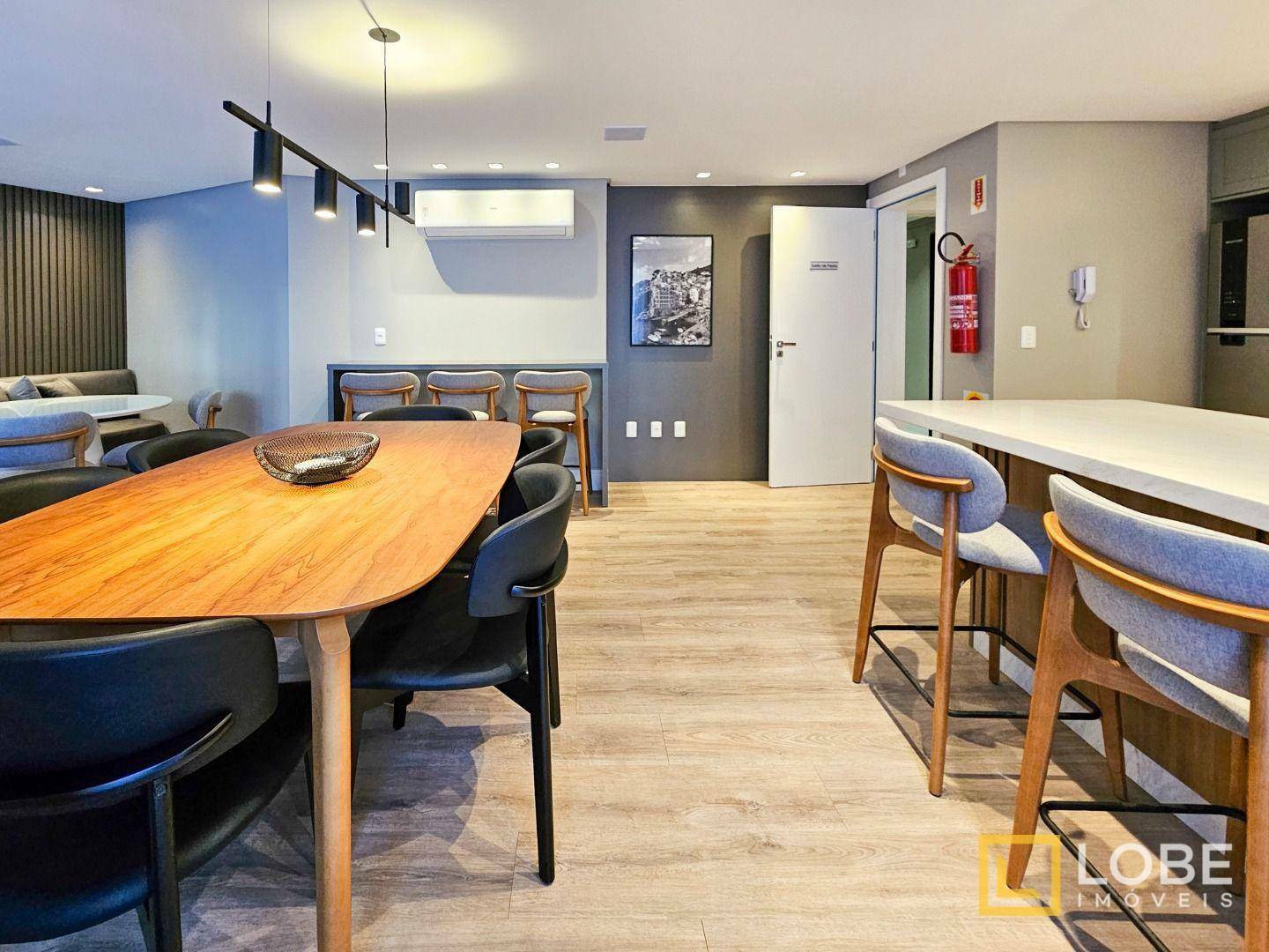 Apartamento à venda com 1 quarto, 45m² - Foto 17