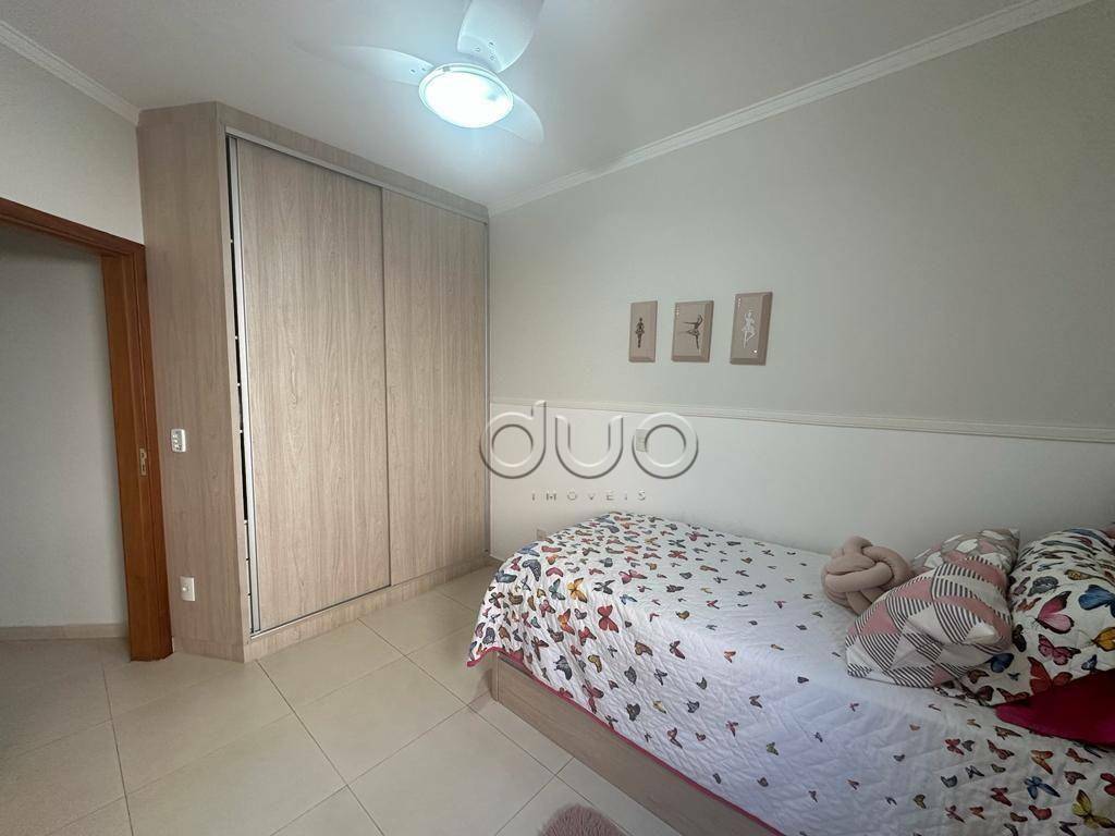 Casa à venda com 3 quartos, 200m² - Foto 10