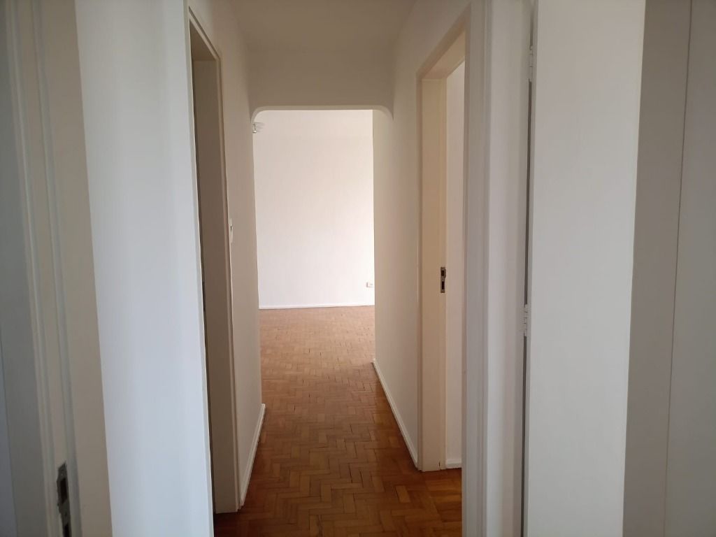 Apartamento para alugar com 3 quartos, 85m² - Foto 9