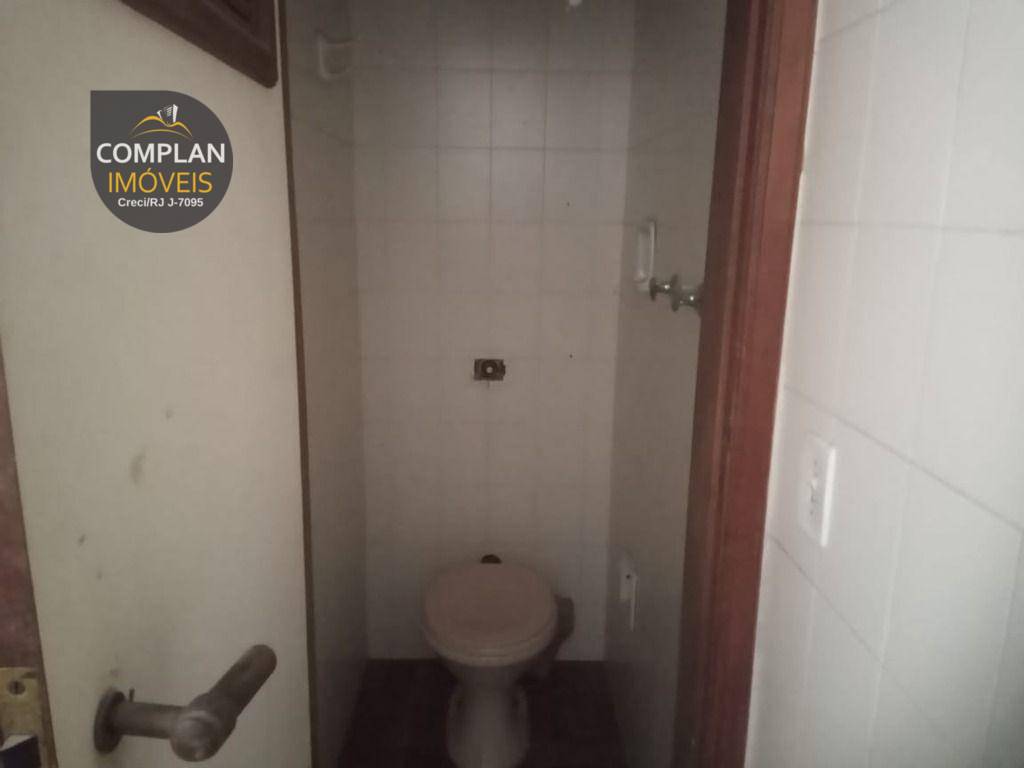 Apartamento à venda com 2 quartos, 70m² - Foto 18