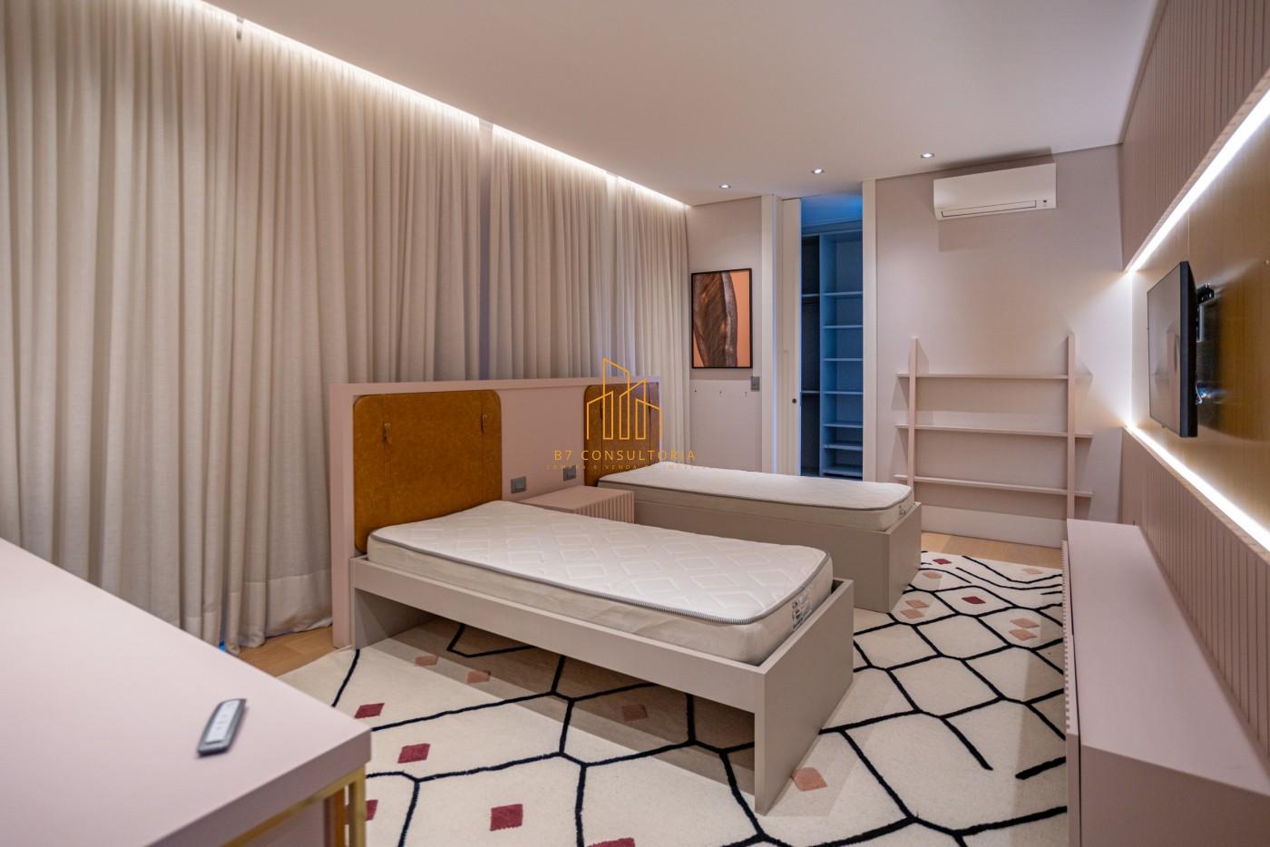 Casa de Condomínio à venda com 4 quartos, 750m² - Foto 48
