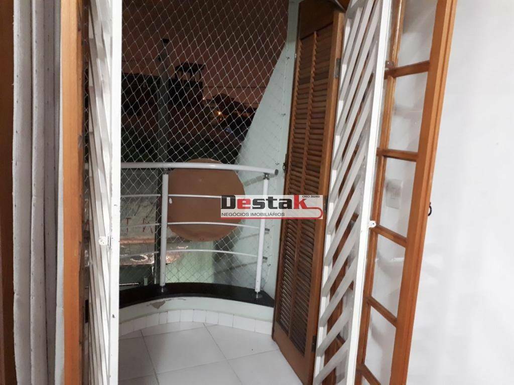 Sobrado à venda com 3 quartos, 118m² - Foto 4