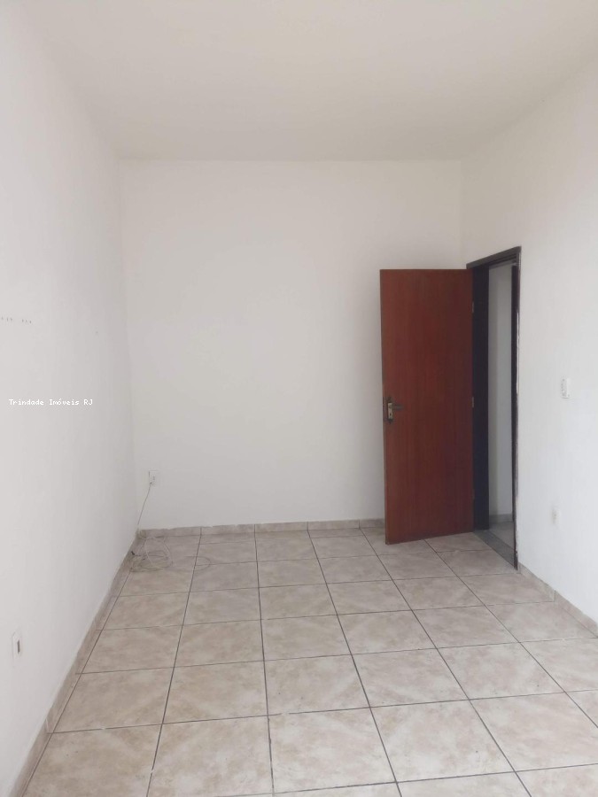 Casa para alugar com 2 quartos, 100m² - Foto 7