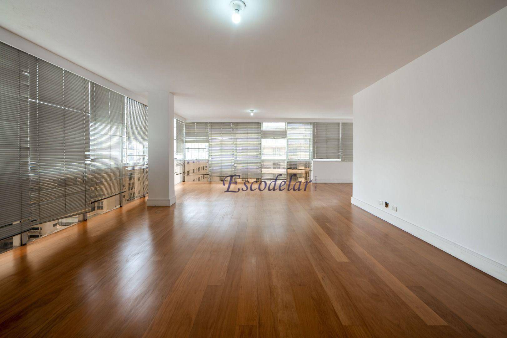 Apartamento à venda com 3 quartos, 240m² - Foto 20