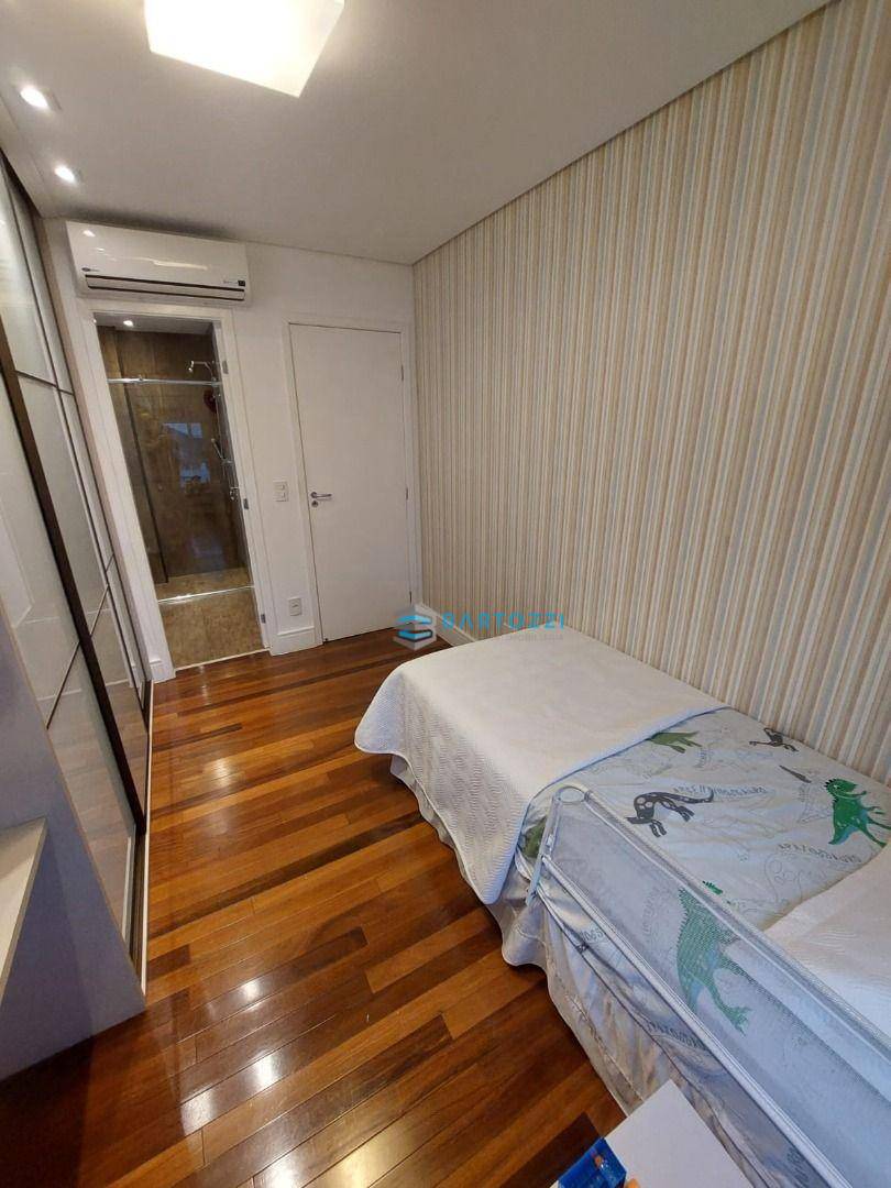 Apartamento à venda com 3 quartos, 124m² - Foto 19