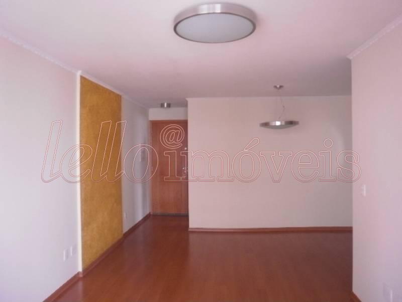 Apartamento para alugar com 3 quartos, 82m² - Foto 2