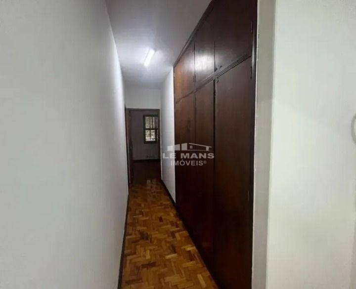 Casa para alugar com 3 quartos, 210m² - Foto 16