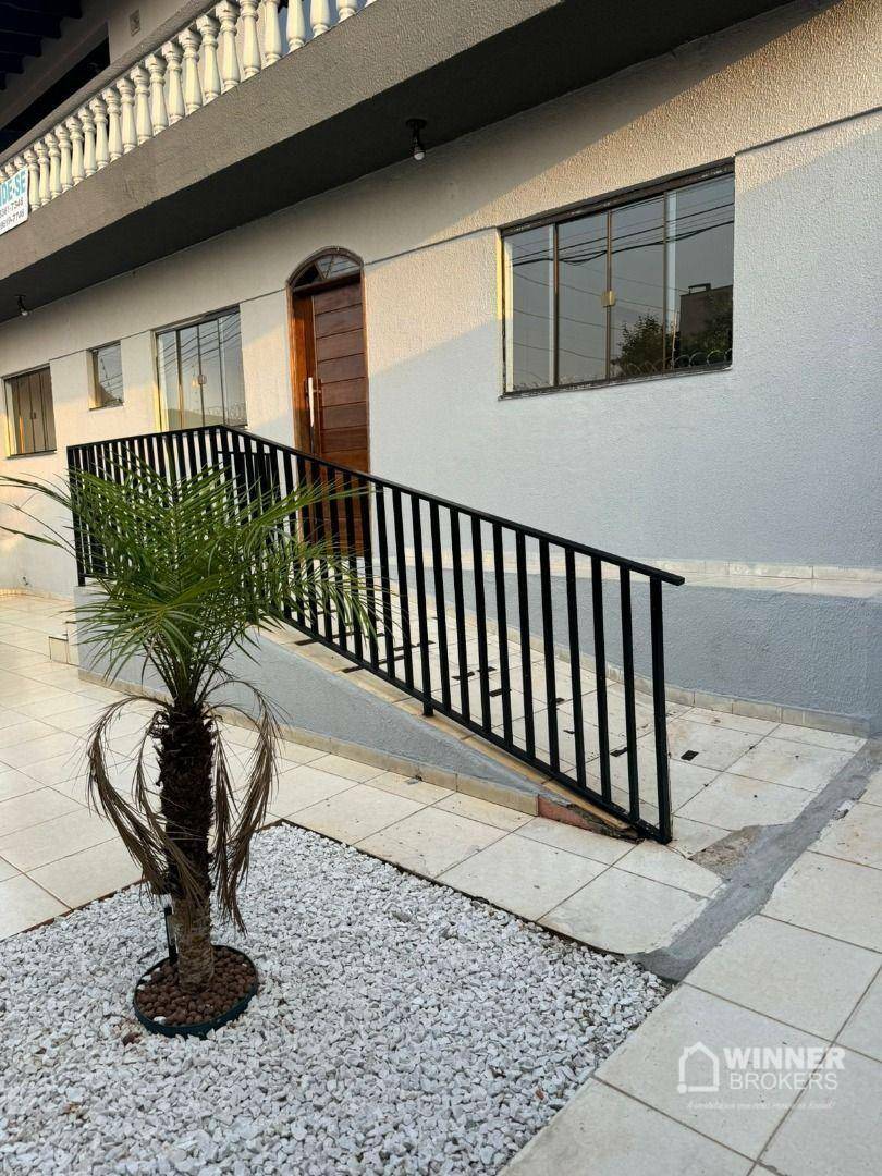 Sobrado à venda com 5 quartos, 174m² - Foto 1