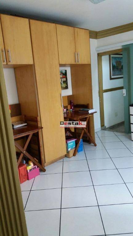 Sobrado à venda com 3 quartos, 300m² - Foto 26