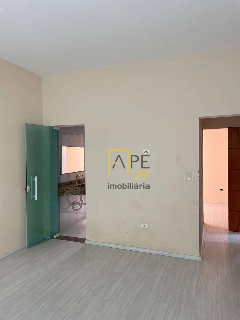 Casa à venda com 3 quartos, 170m² - Foto 4