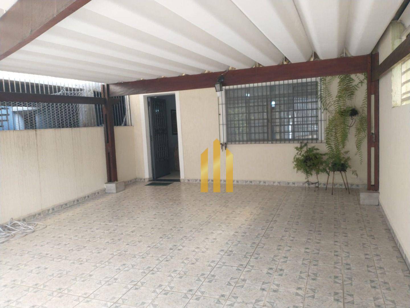 Sobrado à venda com 3 quartos, 100m² - Foto 1