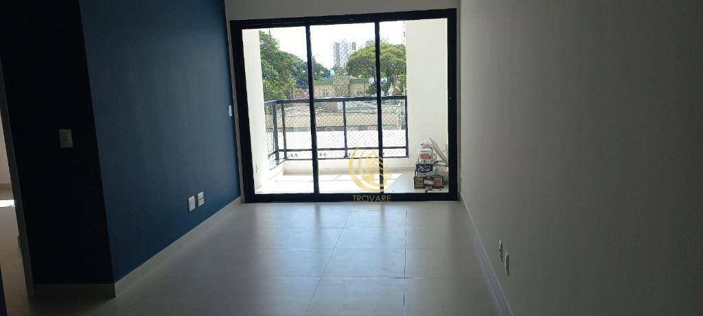 Apartamento para alugar com 2 quartos, 70m² - Foto 8