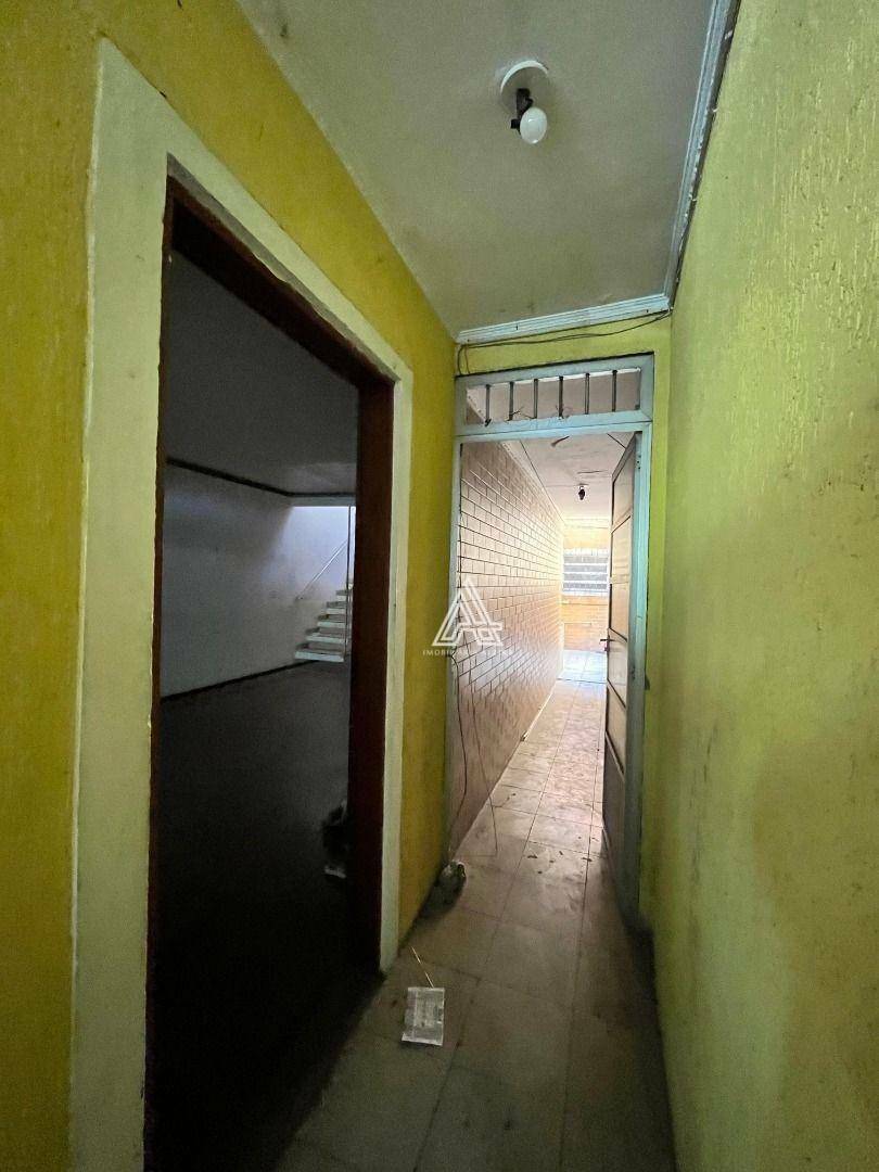 Sobrado à venda e aluguel com 3 quartos, 202m² - Foto 8