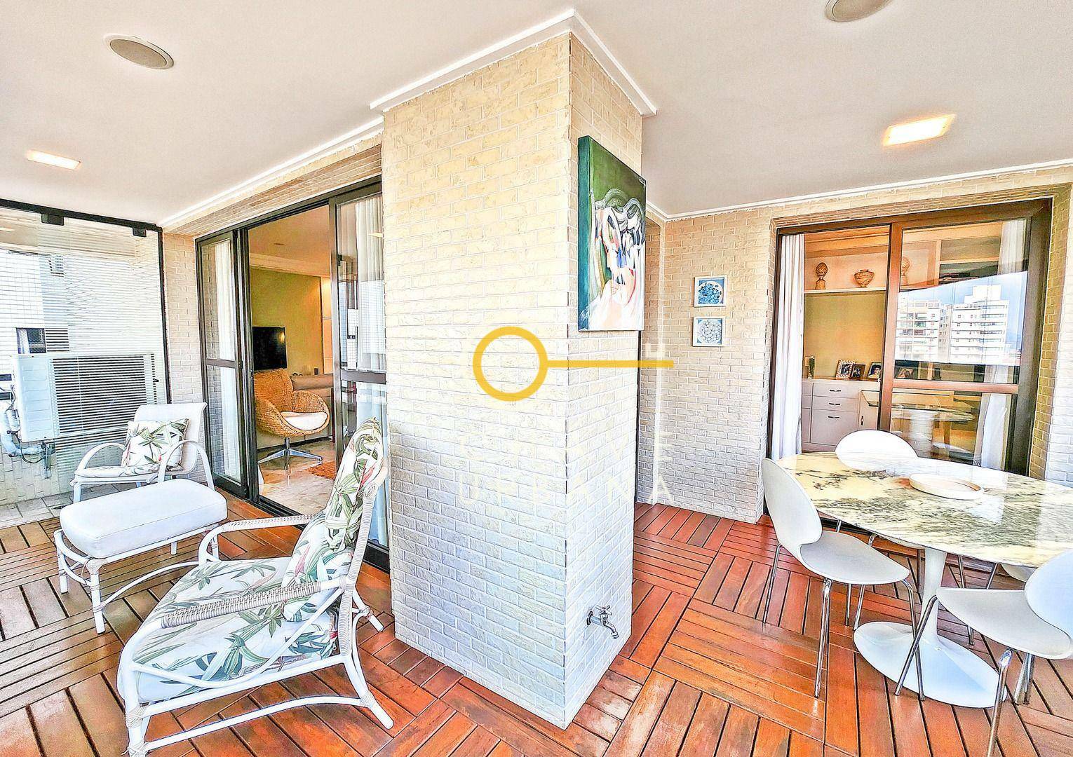 Apartamento à venda com 3 quartos, 222m² - Foto 7