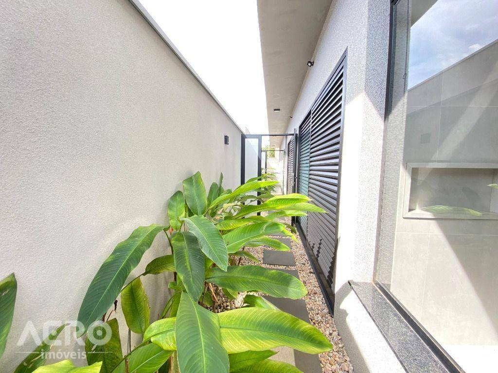 Casa de Condomínio à venda com 3 quartos, 235m² - Foto 38