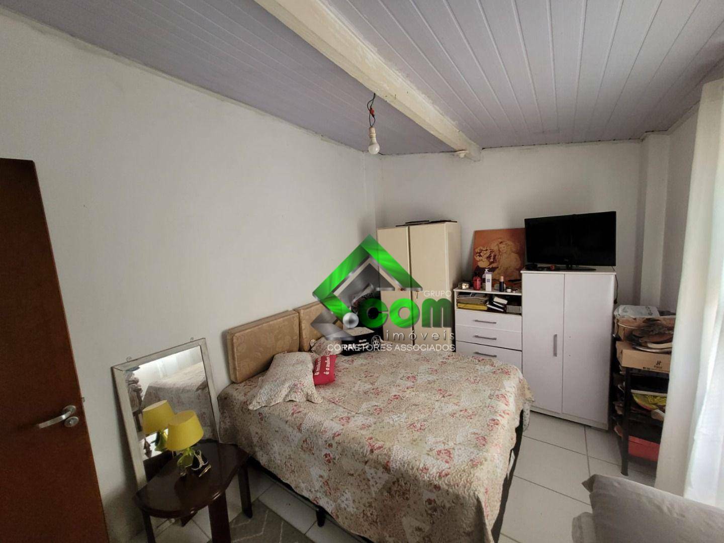 Casa à venda com 4 quartos, 110m² - Foto 35