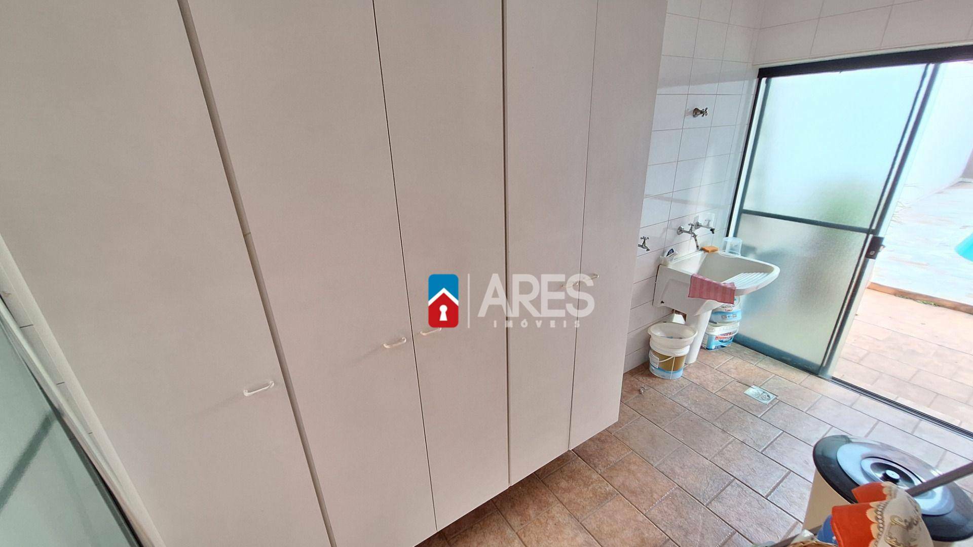 Casa para alugar com 3 quartos, 249m² - Foto 26