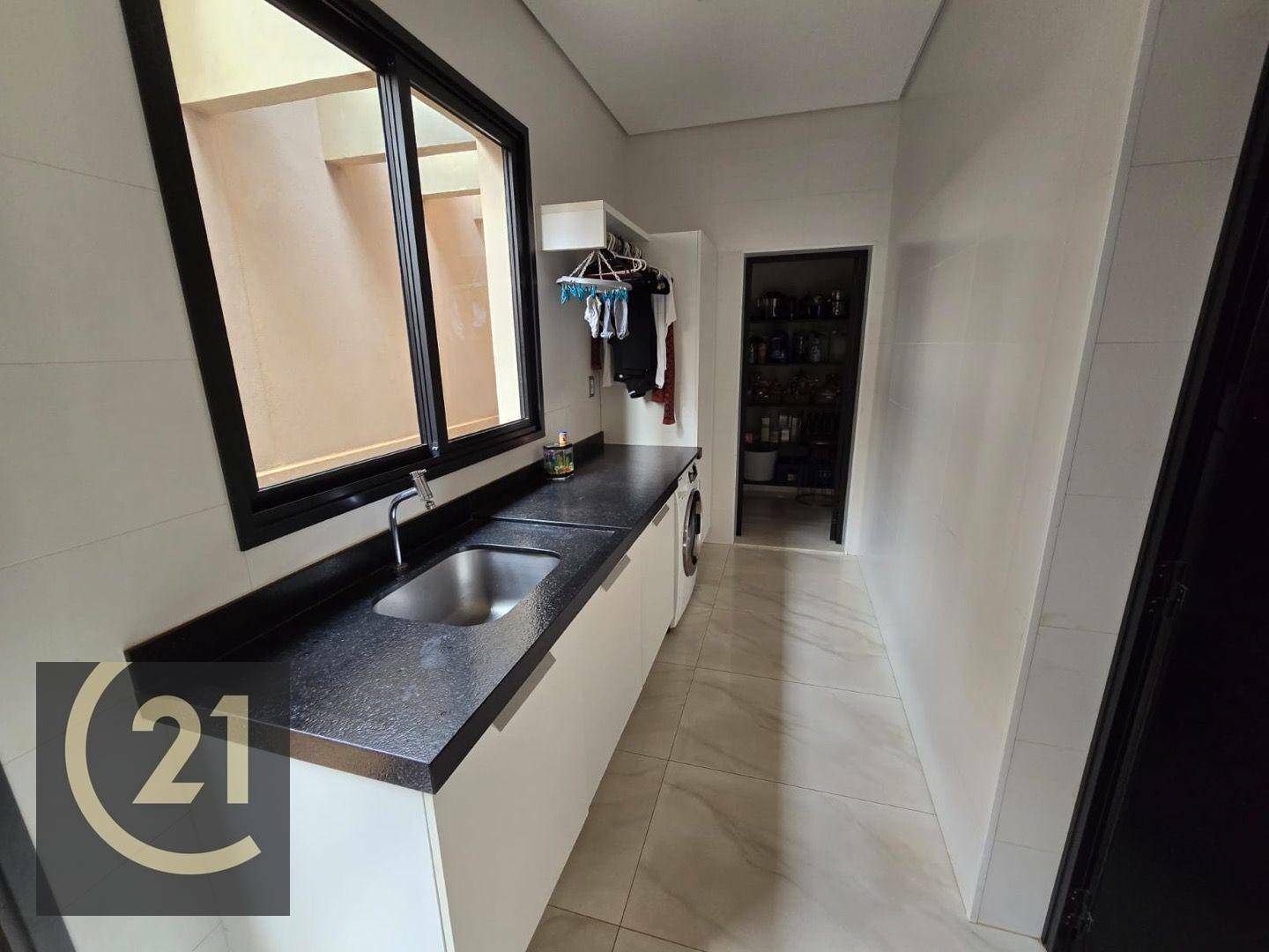 Casa de Condomínio à venda com 4 quartos, 380m² - Foto 31