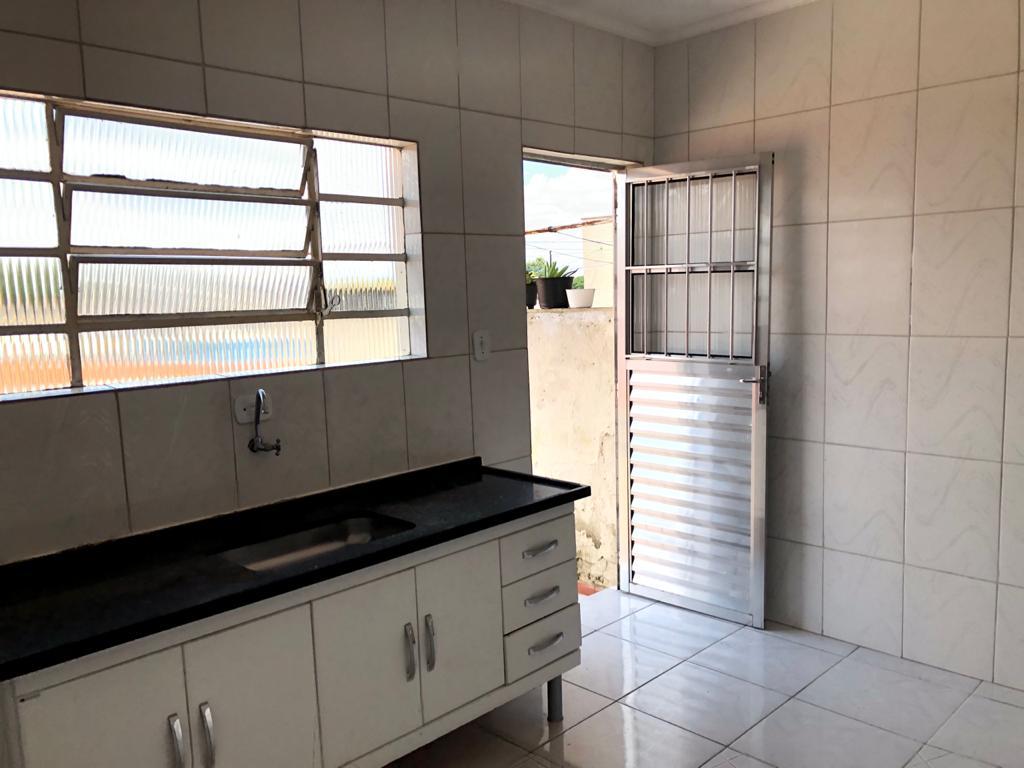 Casa à venda com 2 quartos, 90m² - Foto 15