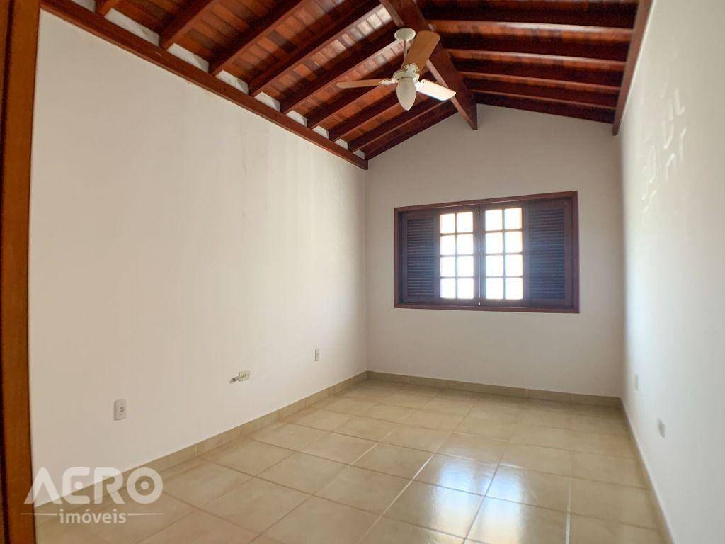 Casa à venda com 3 quartos, 255m² - Foto 21