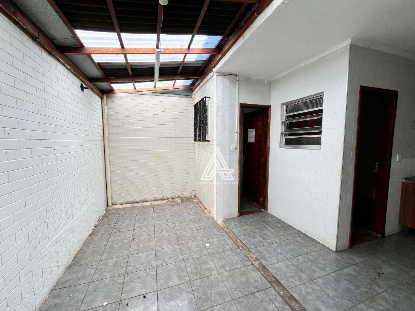 Sobrado à venda e aluguel com 3 quartos, 202m² - Foto 39