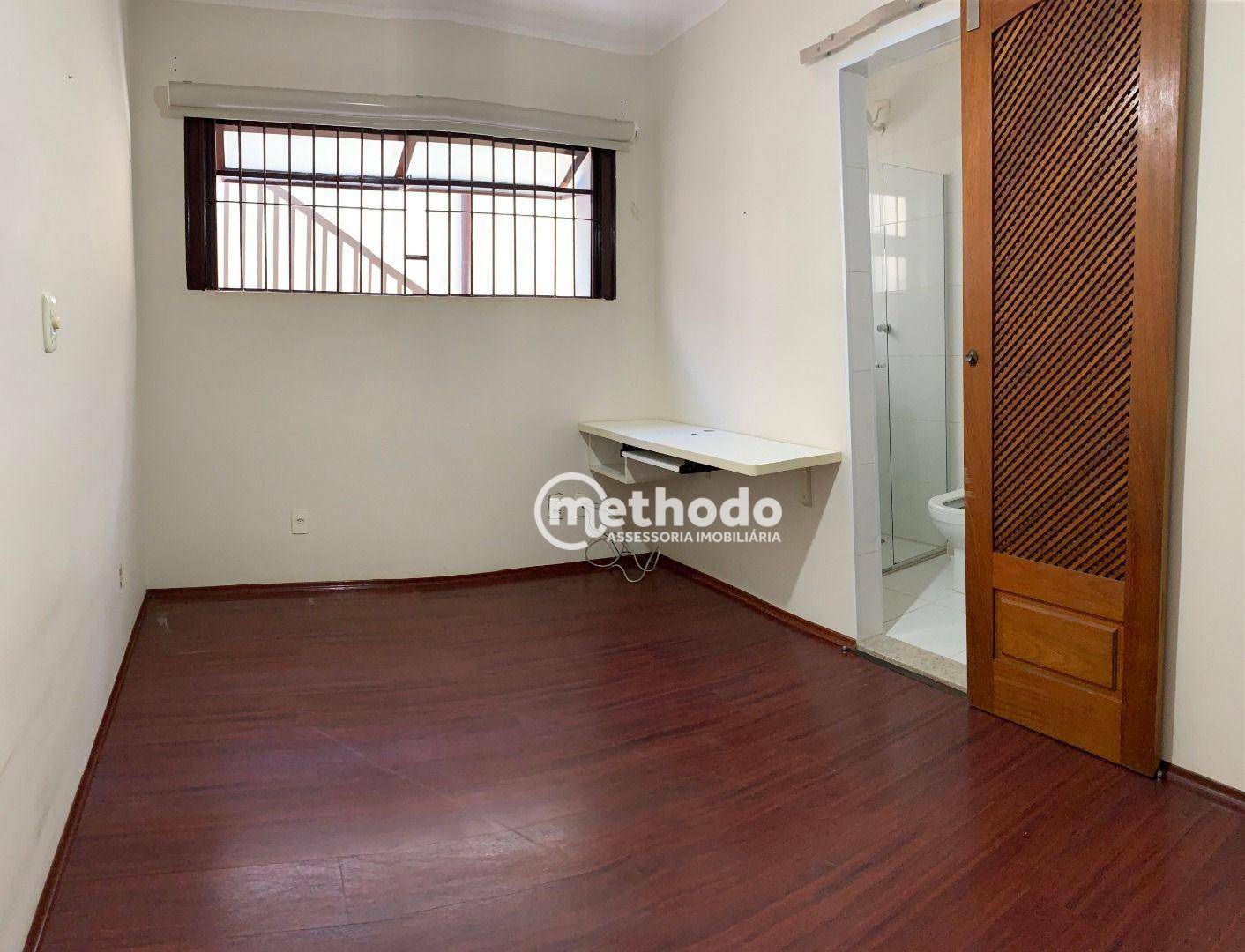 Casa à venda com 4 quartos, 244m² - Foto 6