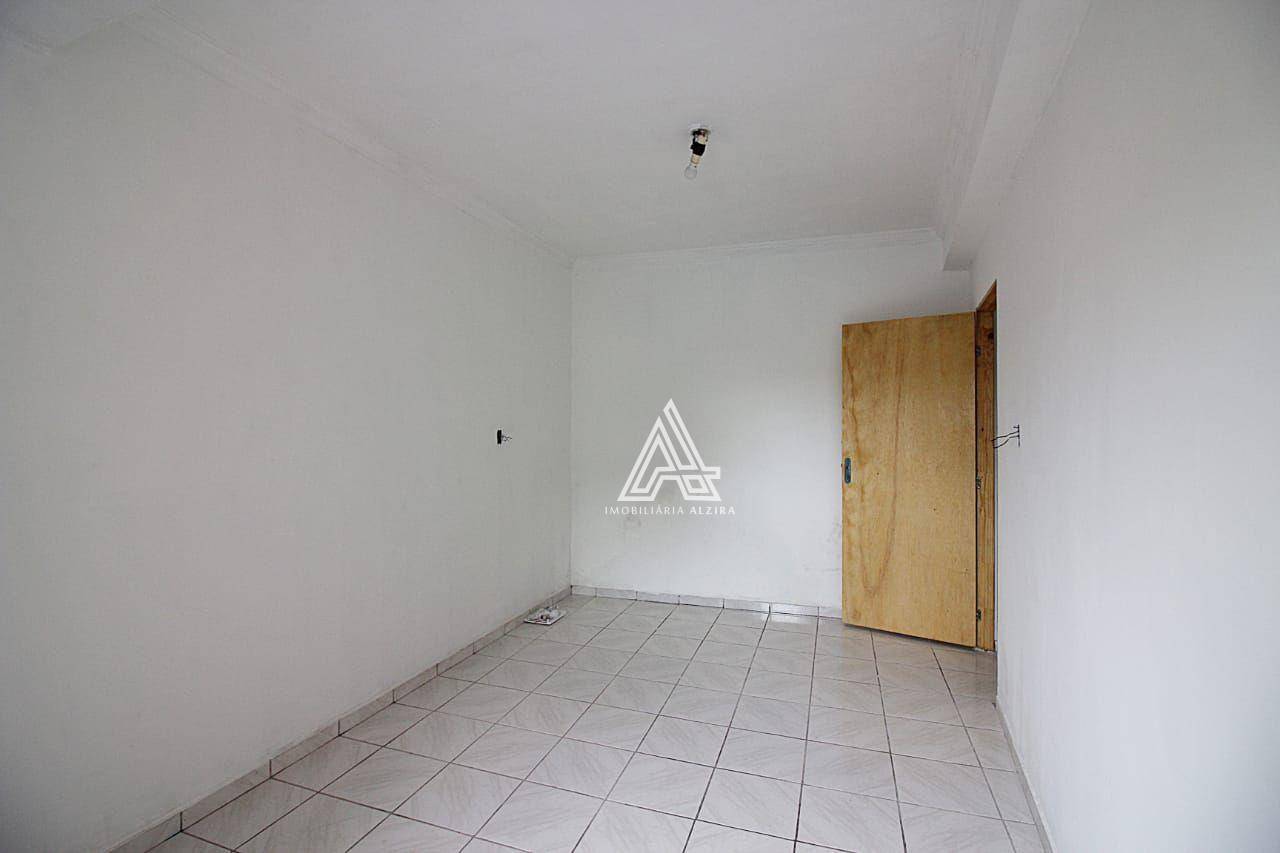 Casa à venda com 2 quartos, 200m² - Foto 7